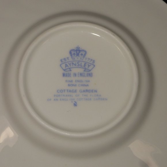2 small tea cups saucers. Aynsley UK Cottage Garden, fine bone china - Picture 4 of 5